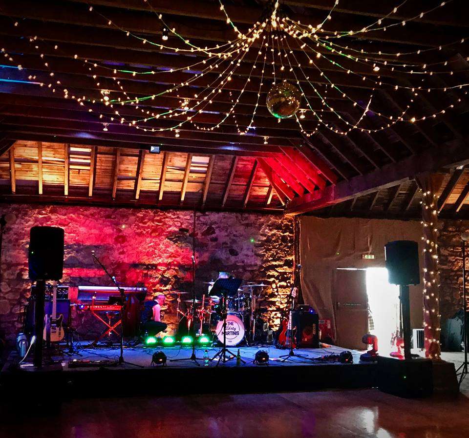 stage set up fife wedding band the dirty martinis kinkell byre